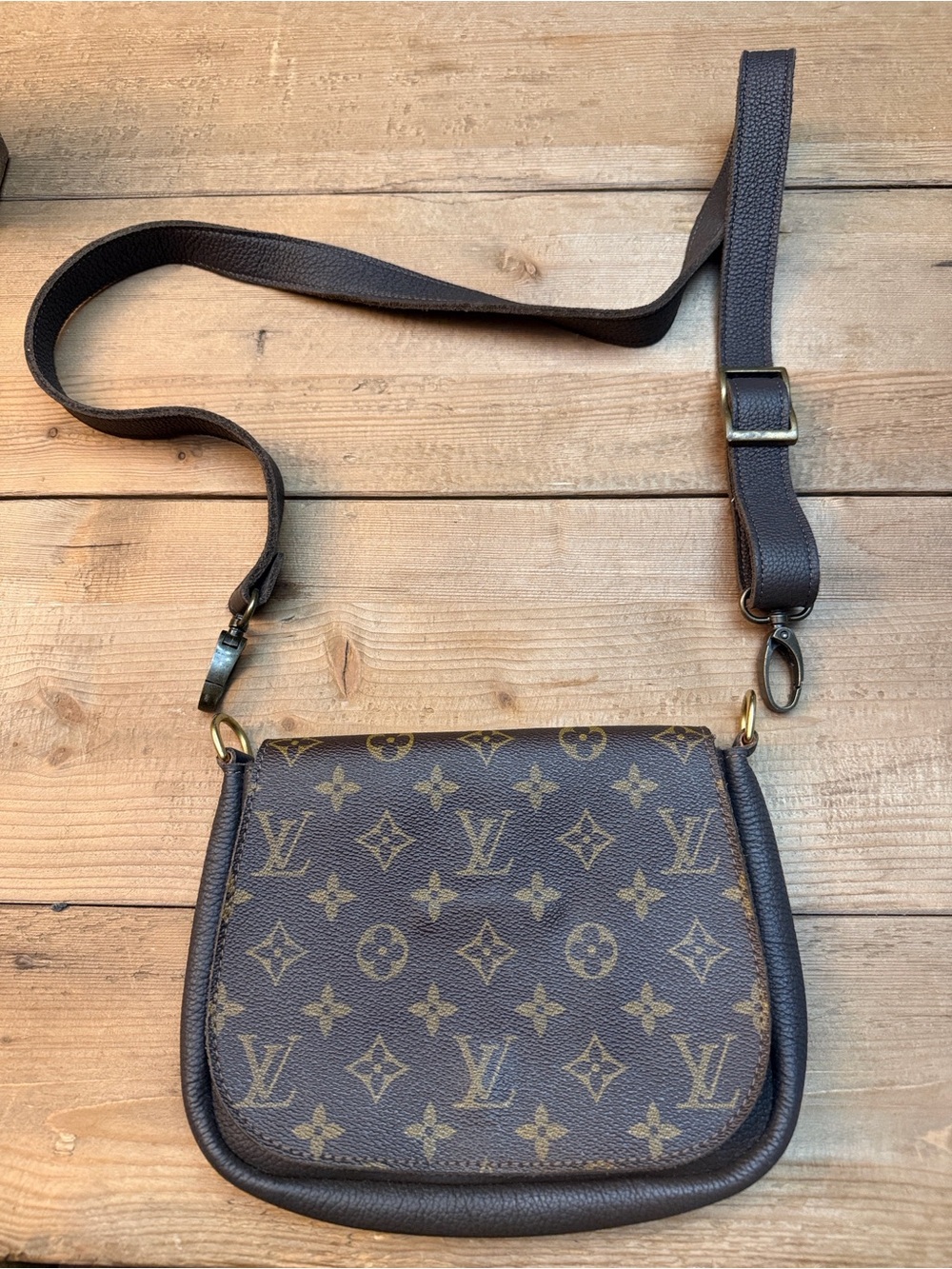 Vintage Boho bags Louis Vuitton Monogram crossbody + matching credit card wallet - Picture 2 of 16